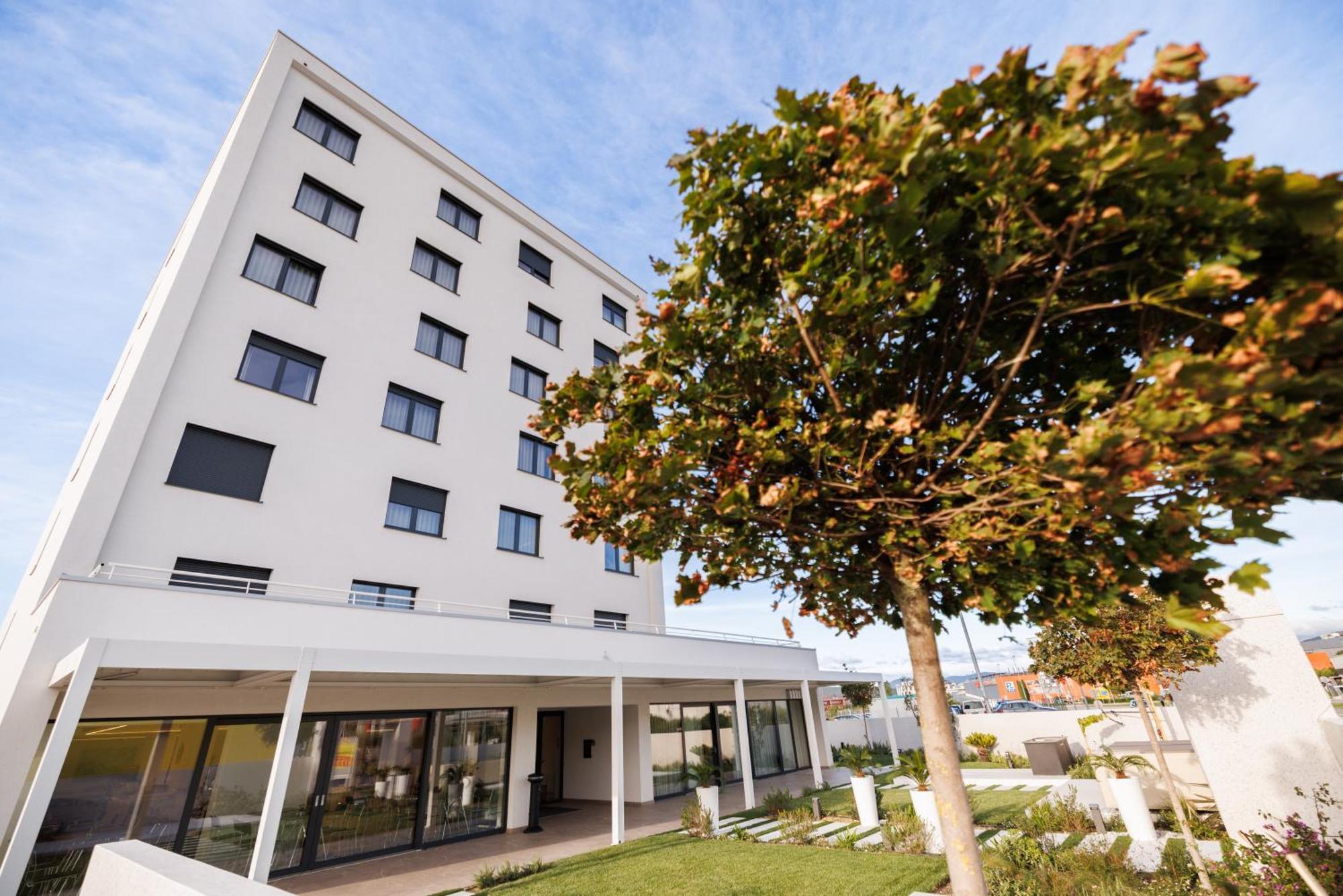 Hotel Capris Capodistria Boutique ภายนอก รูปภาพ